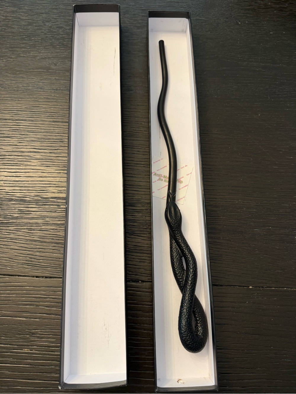 Harry Potter. - Peter Pettigrew Black Decorative Snake Wand
